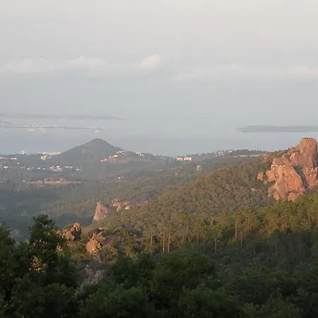 Chambre Tout Confort Piscine Xxl Sauna Parking * Saint-Jean-de-l'Esterel
